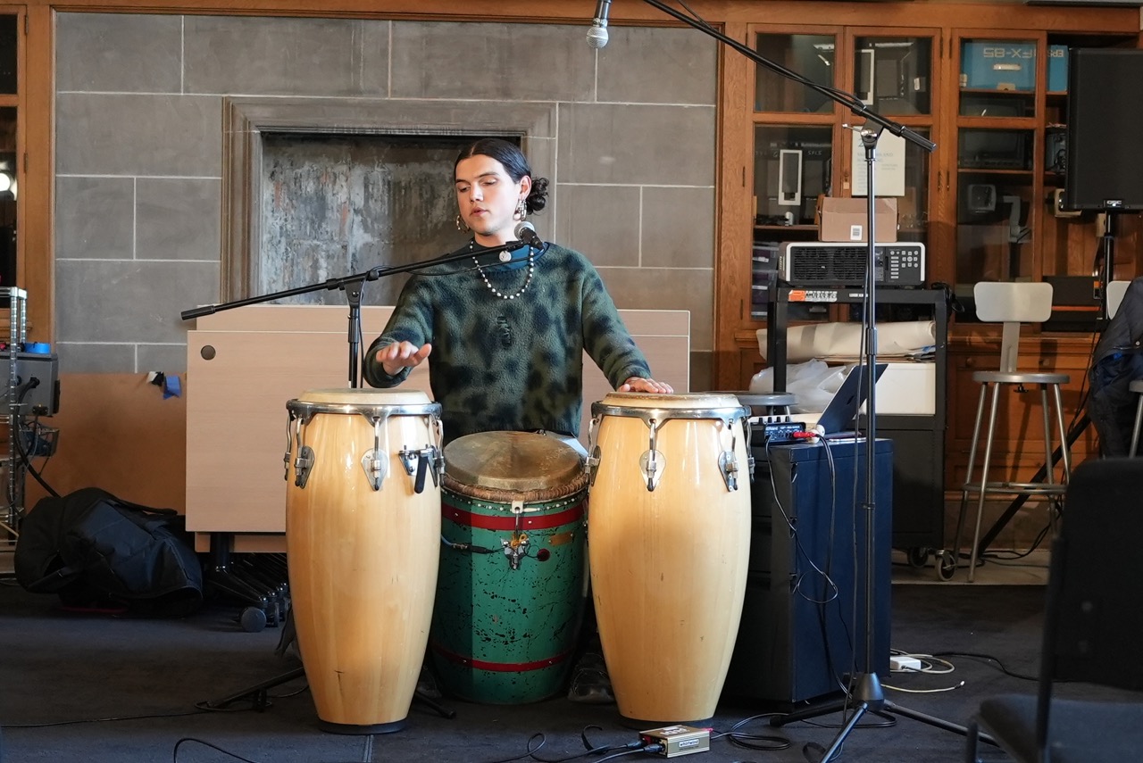 Thumbnail: Mobéy Lola Irizarry: Conga Performance